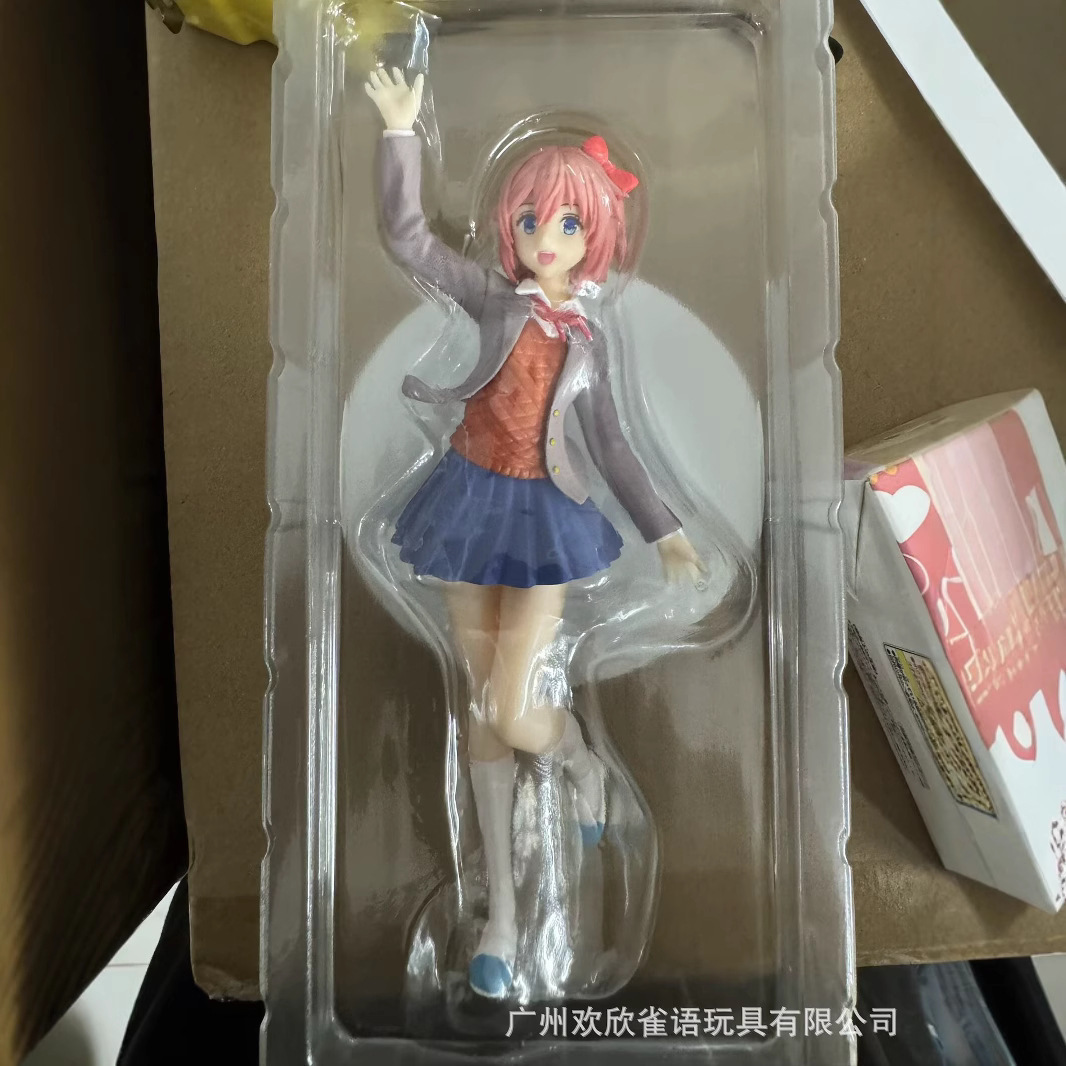 Anime Merchandise Types - 2 вида фигурок аниме-персонажей Heartbeat Literature